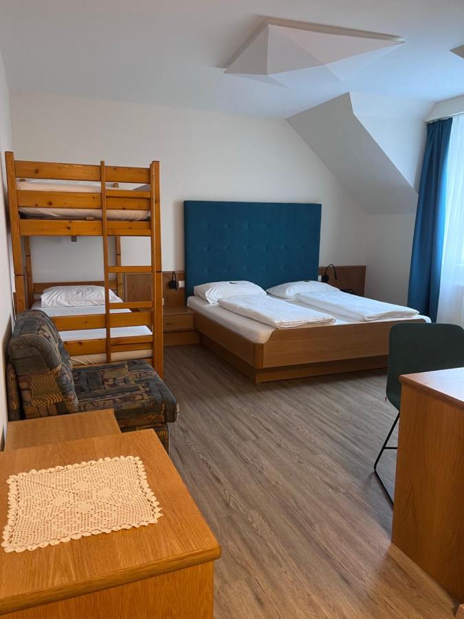 Radhotel Schischek Oberpurkla Exteriör bild