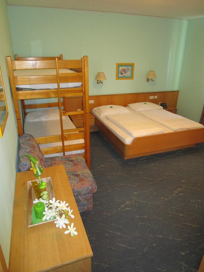 Radhotel Schischek Oberpurkla Exteriör bild