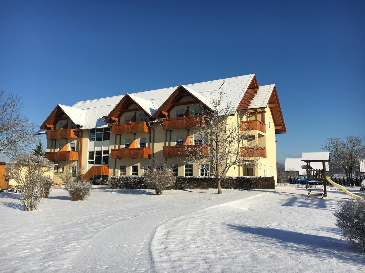 Radhotel Schischek Oberpurkla Exteriör bild
